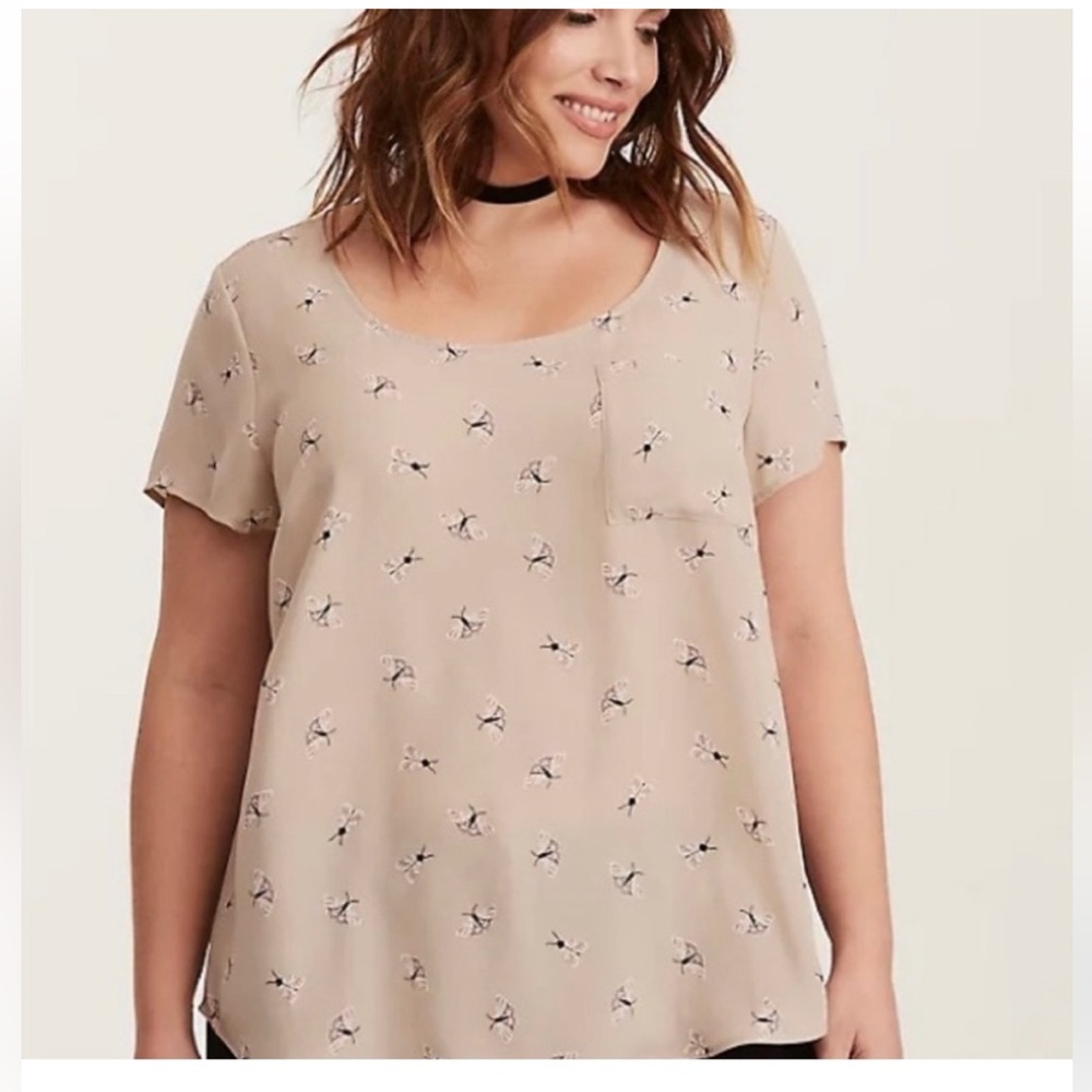 Torrid Womens Size 3 Gray Abbey Moth Georgette Button Blouse Short Sleeve